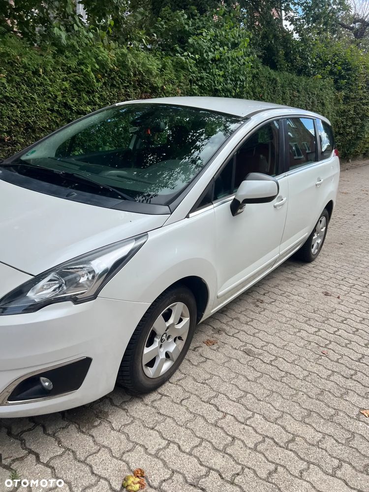 Peugeot 5008 - 2