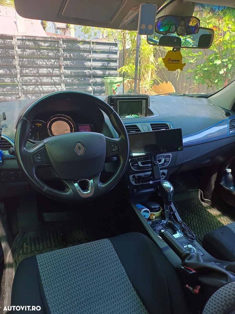 Renault Megane ENERGY dCi 110 EDC LIMITED - 9