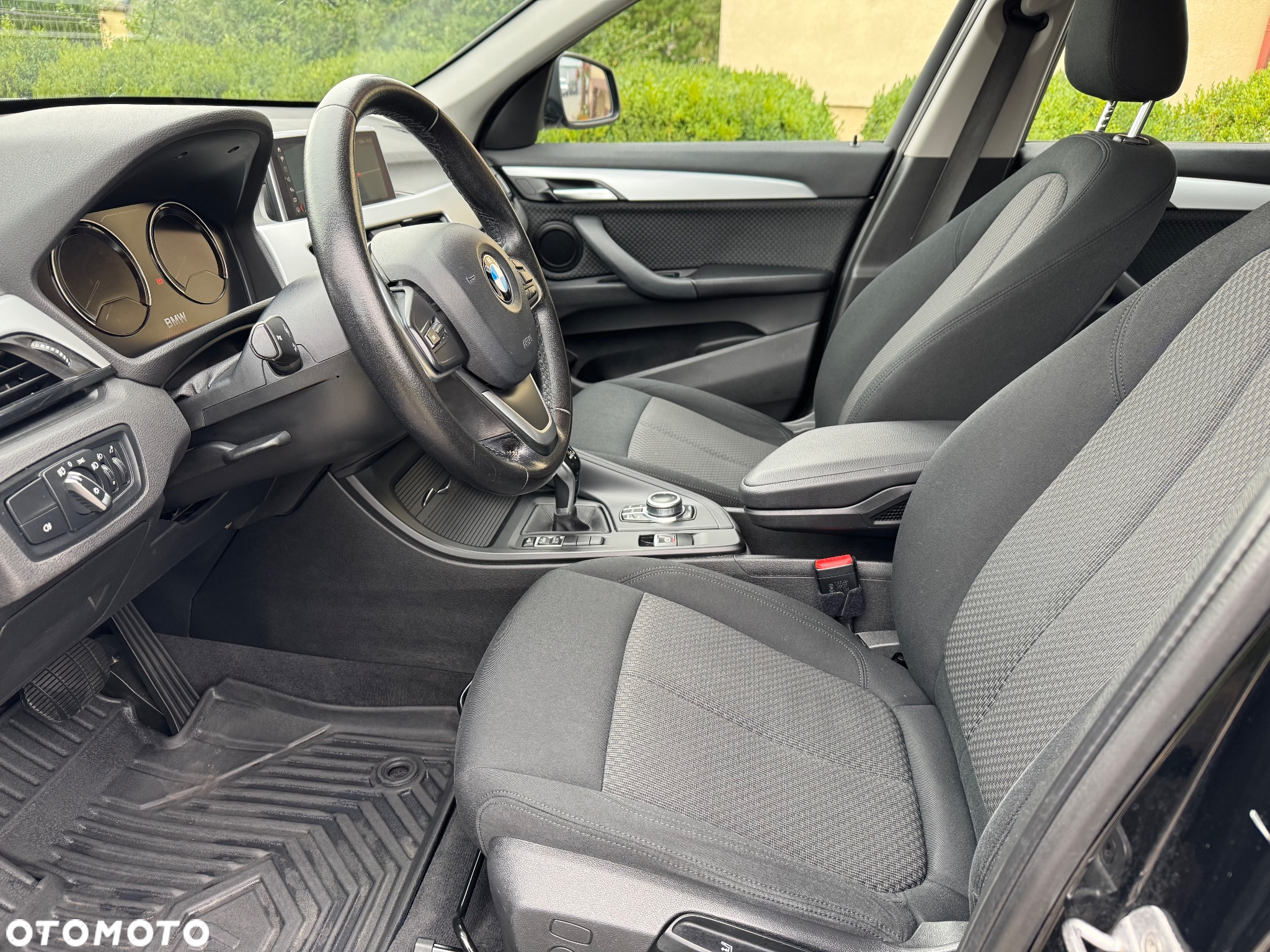 BMW X1 sDrive18i - 14
