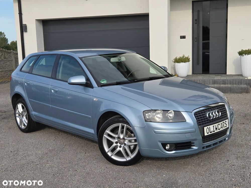 Audi A3 Sportback 1.6 Ambiente - 2