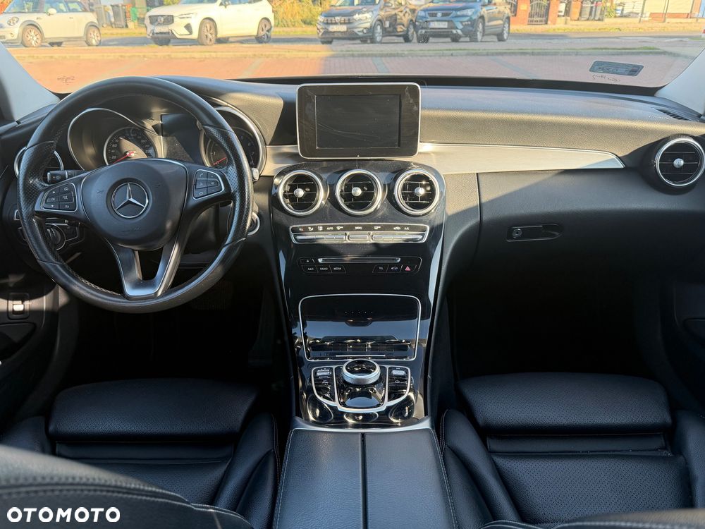 Mercedes-Benz Klasa C 180 9G-TRONIC - 11