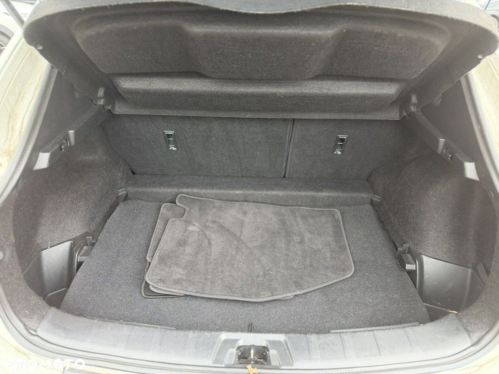 Nissan Qashqai 1.3 DIG-T MHEV N-Connecta - 27