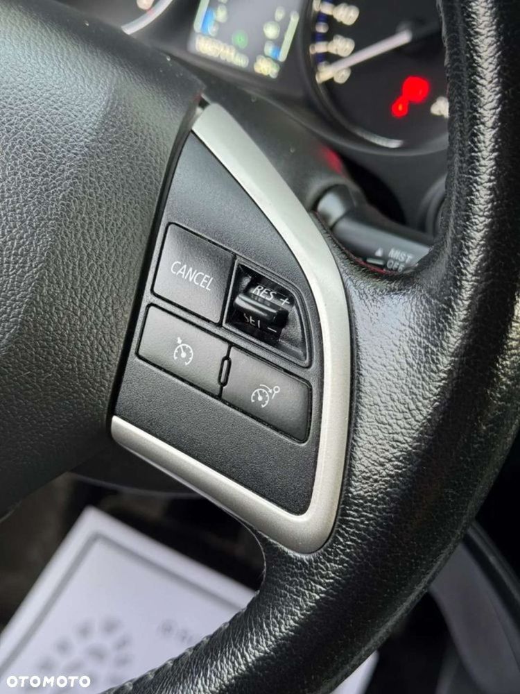 Mitsubishi Outlander - 15