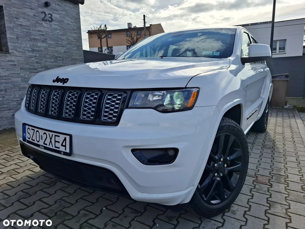 Jeep Grand Cherokee - 1