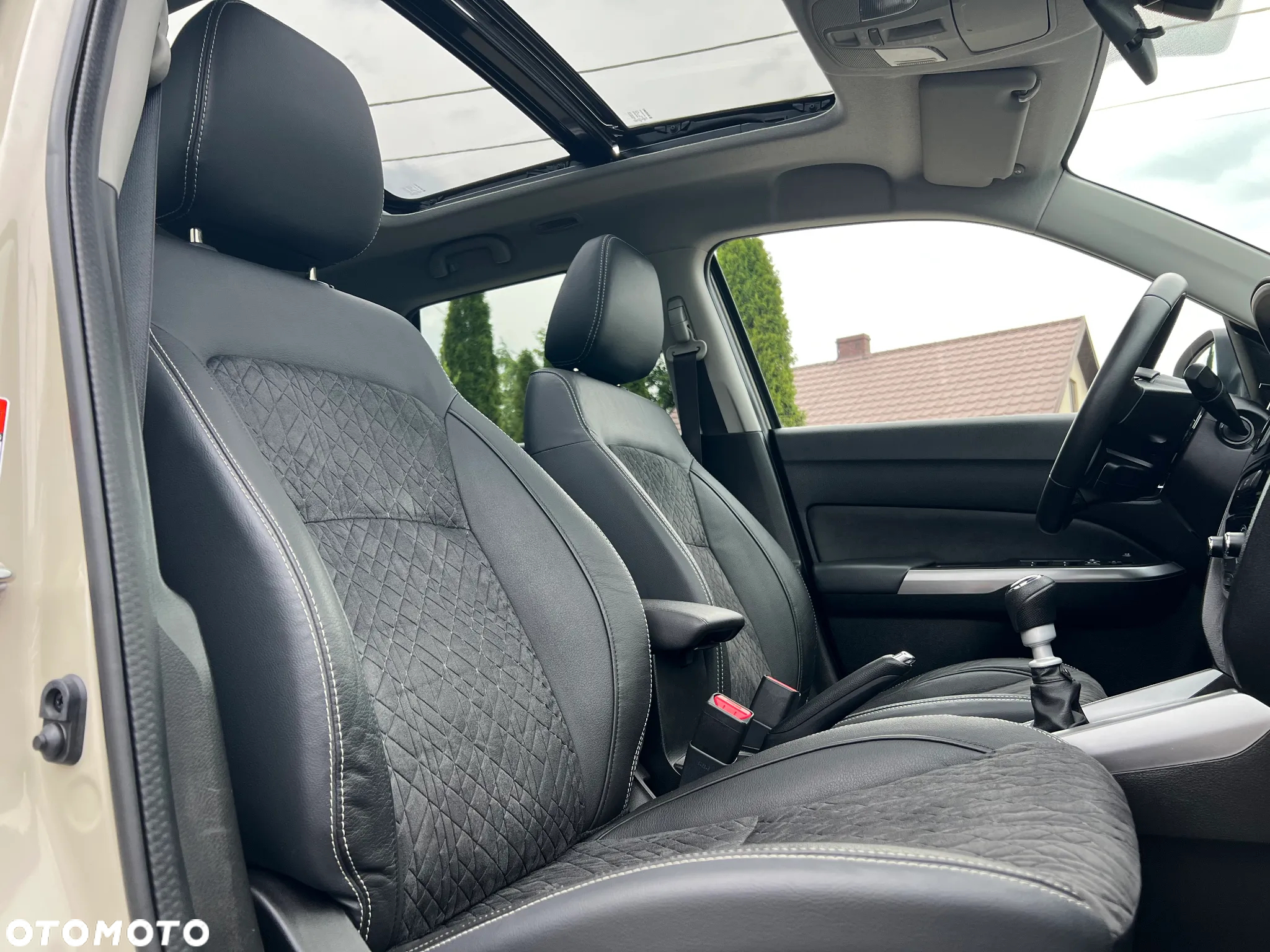 Suzuki Vitara 1.4 Boosterjet Allgrip Comfort+ - 35