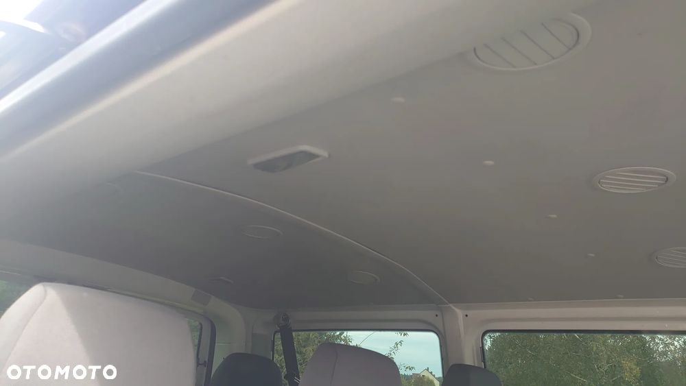 Volkswagen Transporter - 13