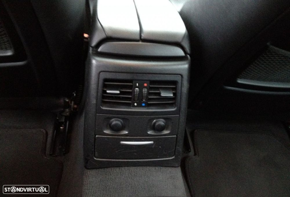 BMW 320 dA - 8
