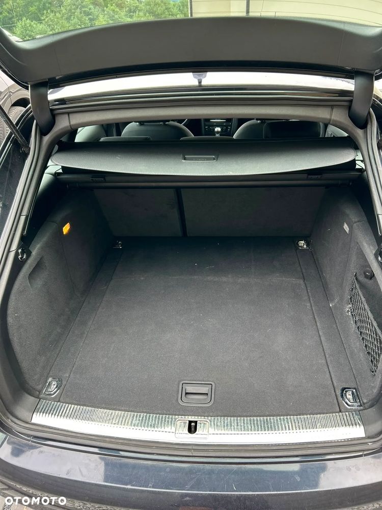 Audi A4 Avant - 13