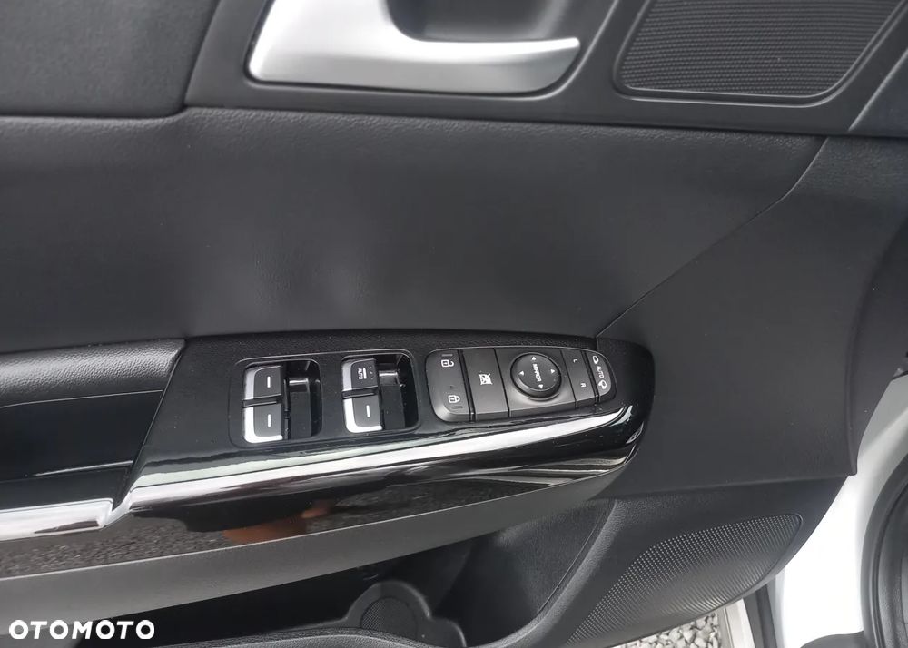 Kia Sportage - 38