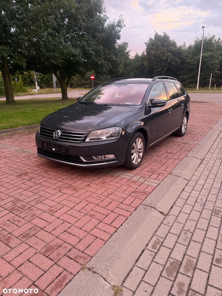 Volkswagen Passat - 2
