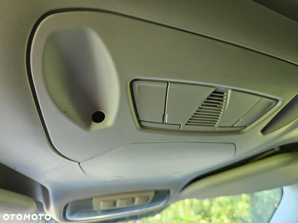 Ford Transit Connect - 14