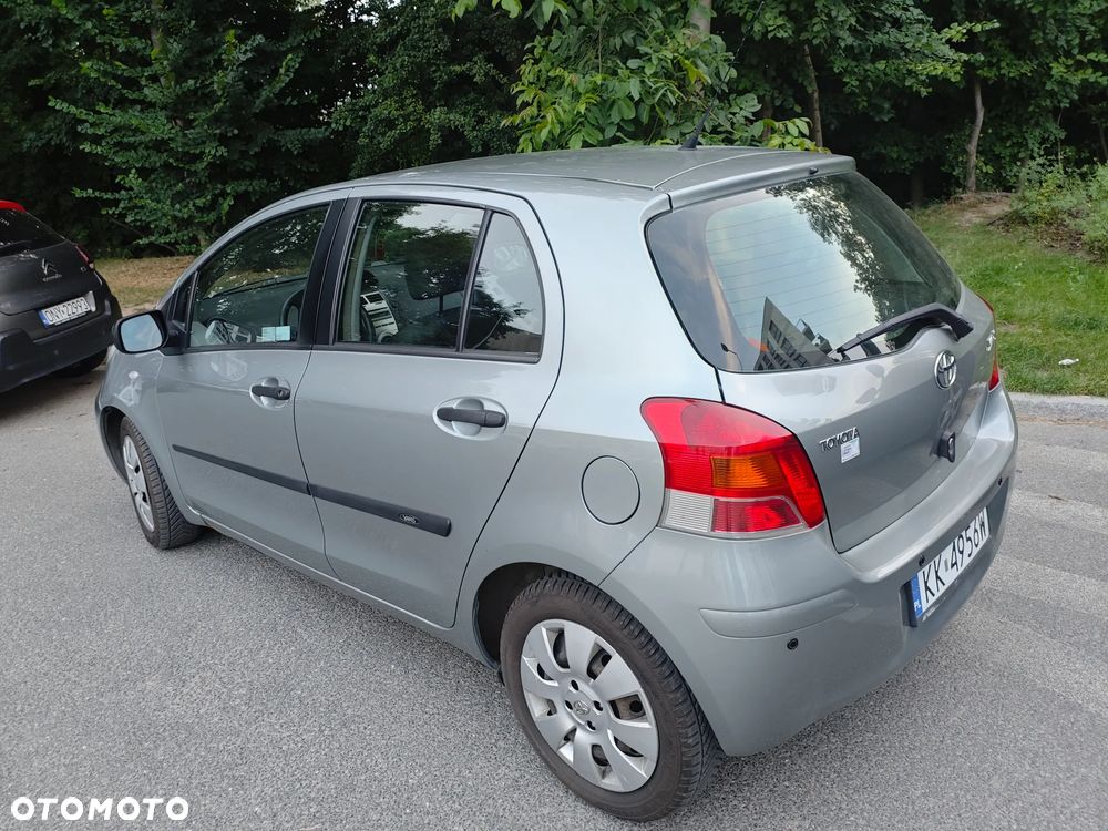 Toyota Yaris 1.33 Sol - 3
