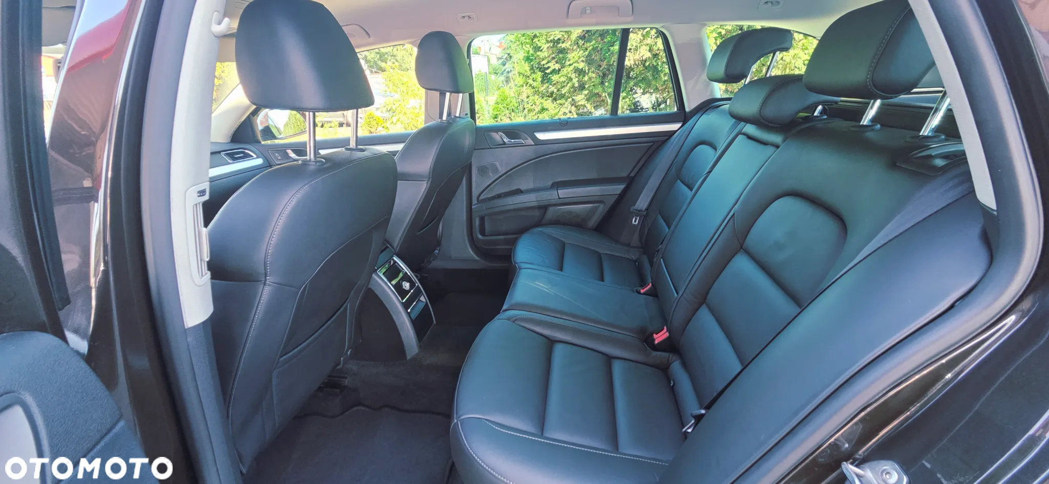 Skoda Superb 2.0 TDI Business DSG - 29