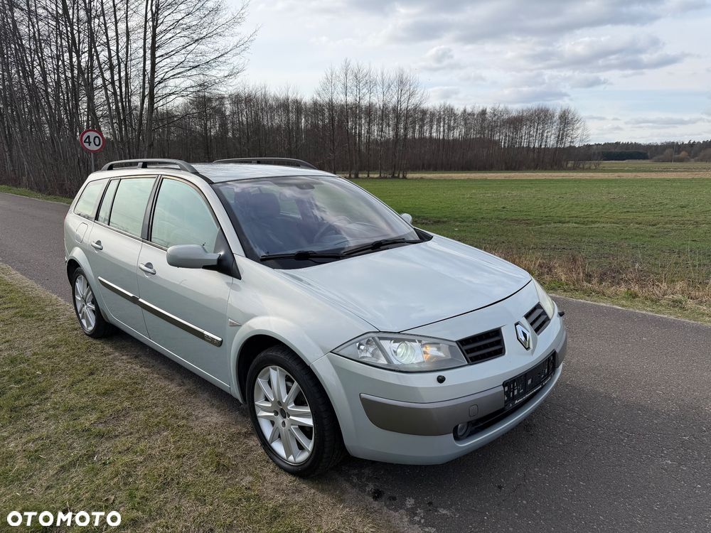 Renault Megane 2.0 Grandtour Luxe Privilege - 2