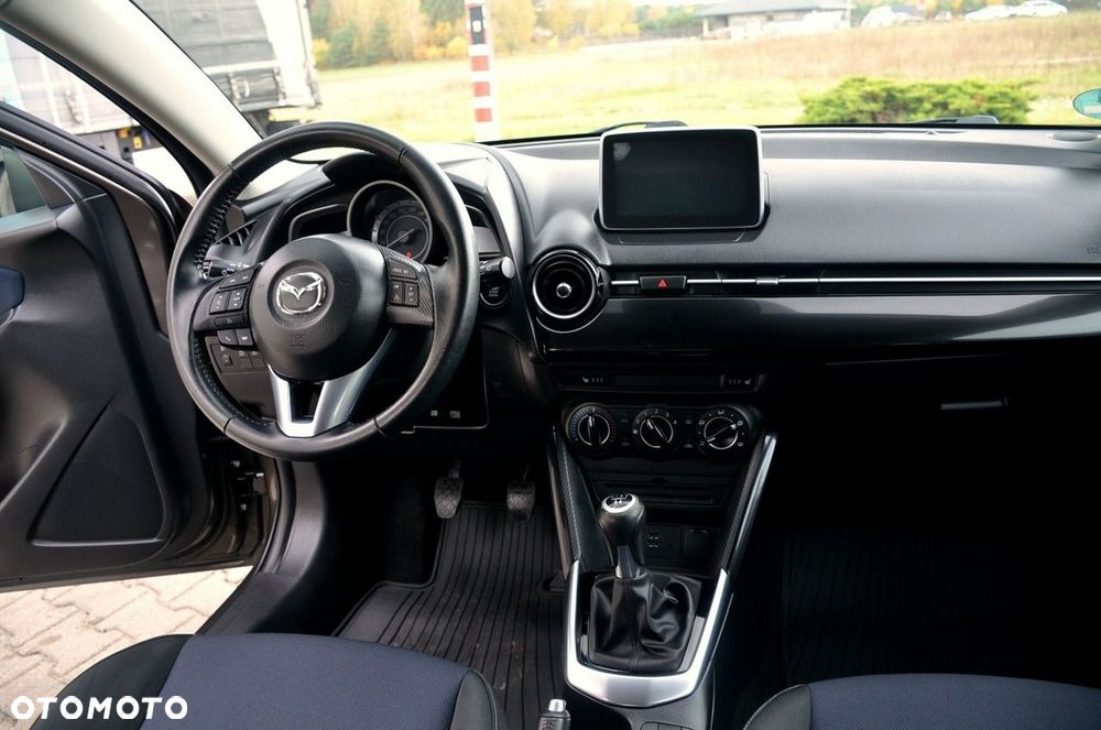 Mazda 2 - 17