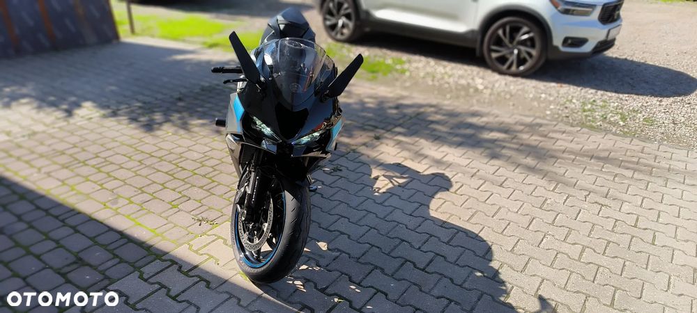 Kawasaki ZX - 10