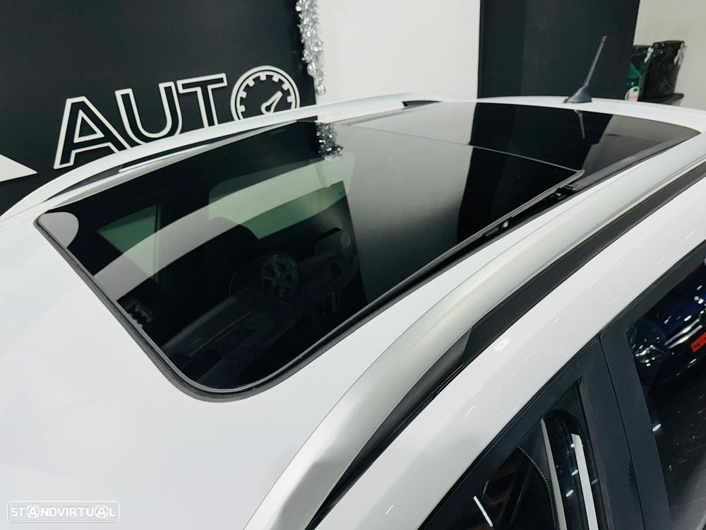 MG ZS EV Luxury - 23