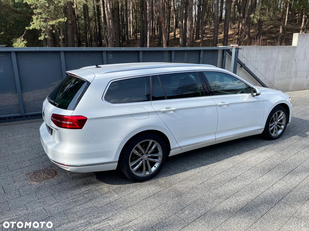 Volkswagen Passat 2.0 TDI (BlueMotion Technology) Highline - 19