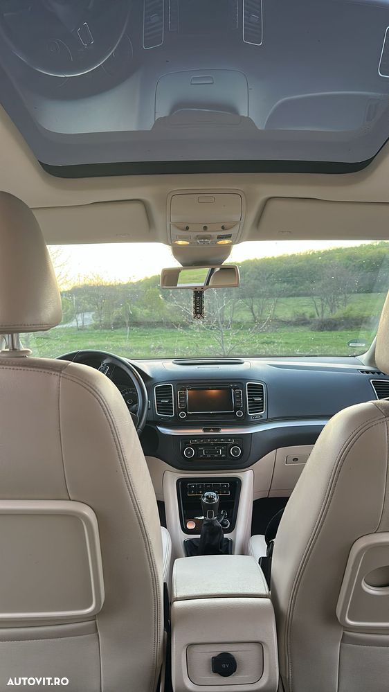 Volkswagen Sharan 2.0 TDI Blue Motion Highline - 10