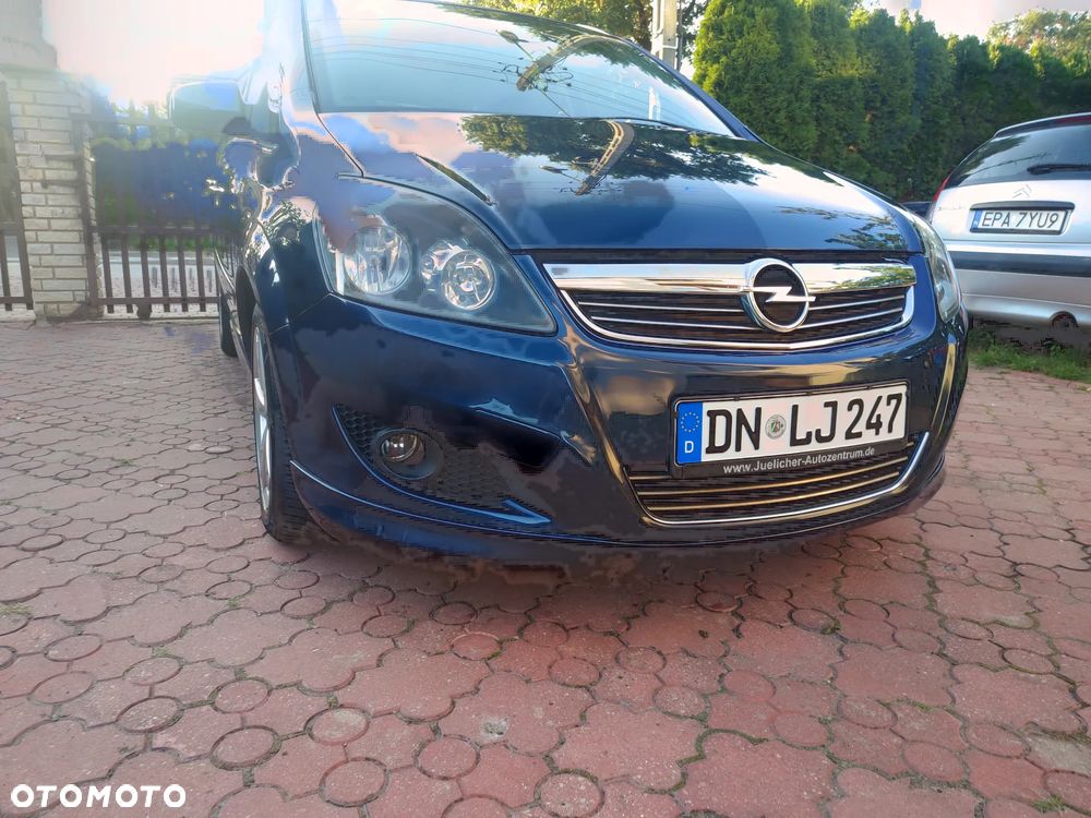 Opel Zafira - 13