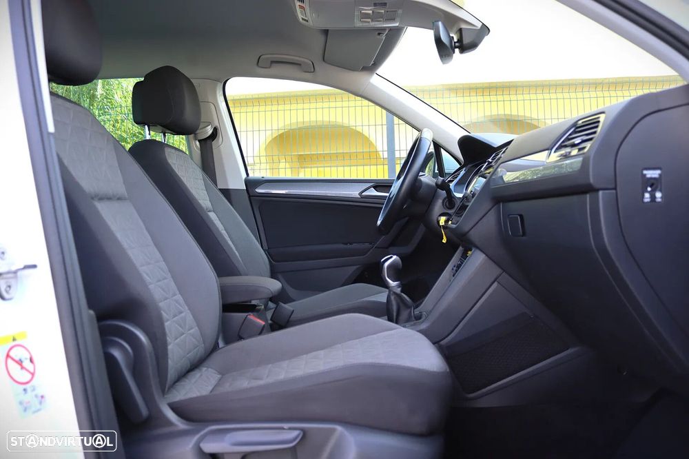 VW Tiguan 1.5 TSI Confortline - 27