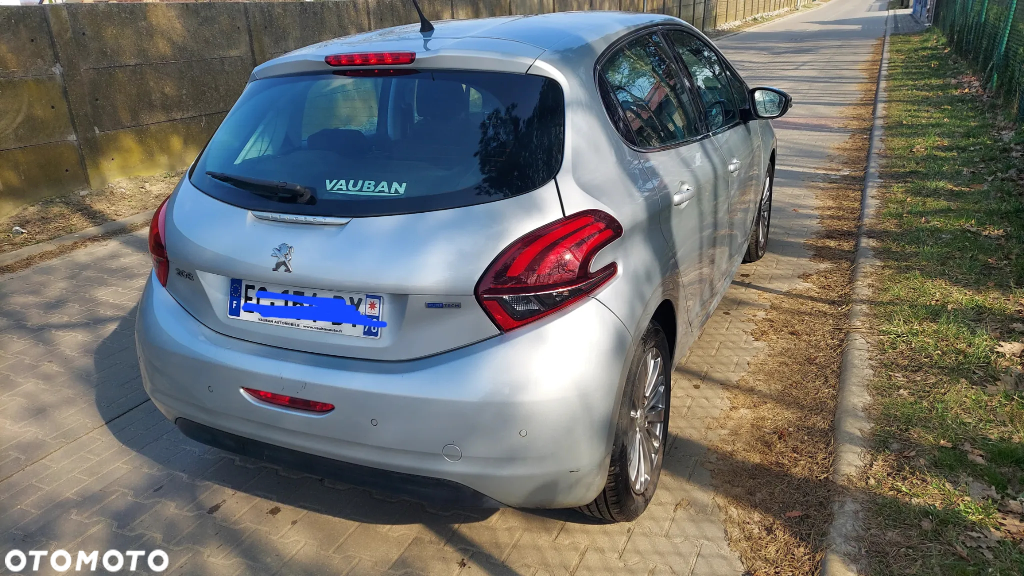 Peugeot 208 PureTech 82 Start & Stop Tech Edition - 4