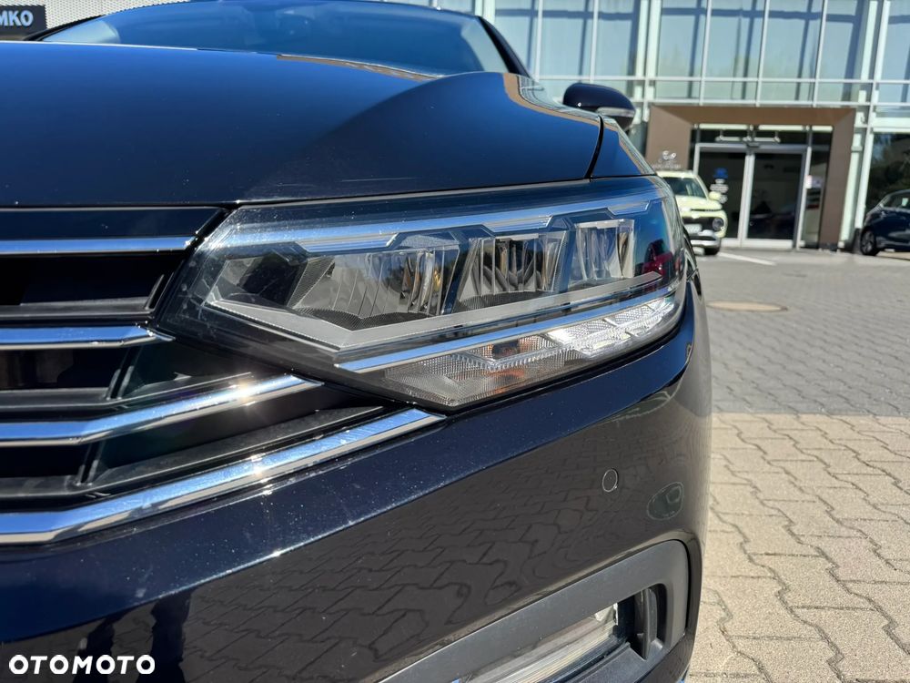Volkswagen Passat 2.0 TSI Elegance DSG - 23