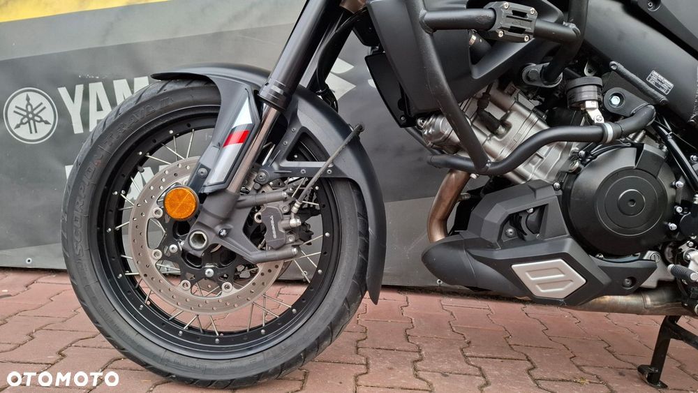 Suzuki V-STROM - 18