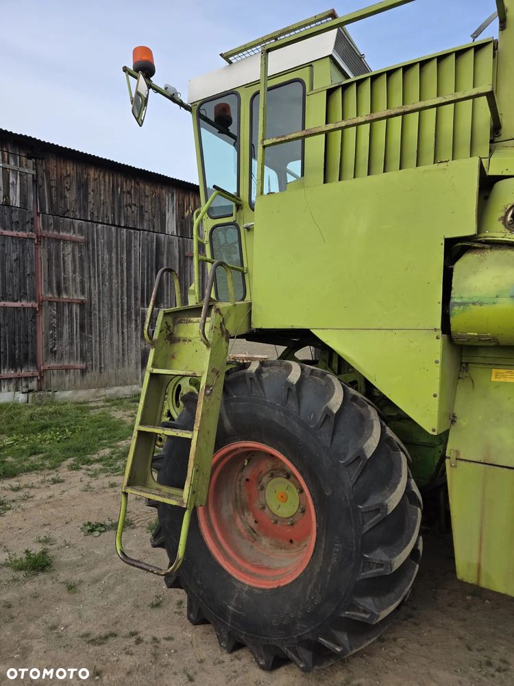 Claas Dominator 105 - 21