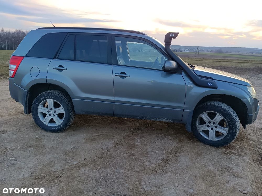 Suzuki Grand Vitara 1.9 DDiS - 4