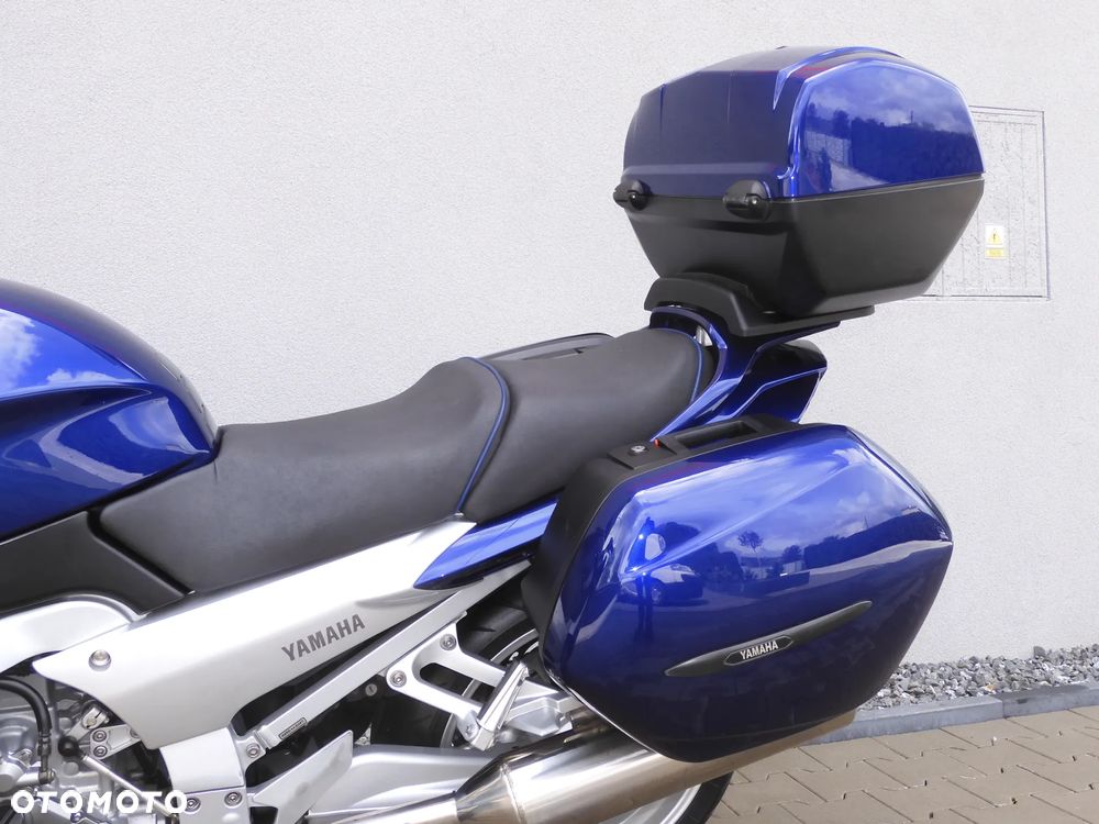 Yamaha FJR - 28