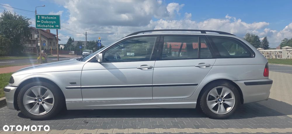 BMW Seria 3 325i Edition Sport - 2