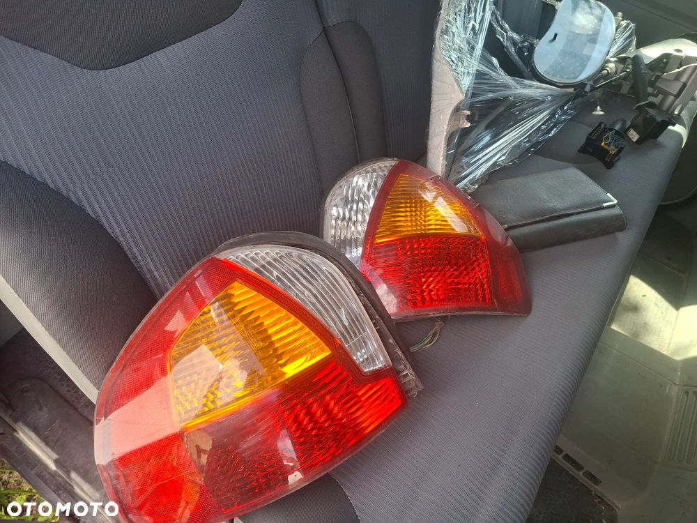 HYUNDAI SANTA FE 01- lampa tył lewa prawa POZNAN