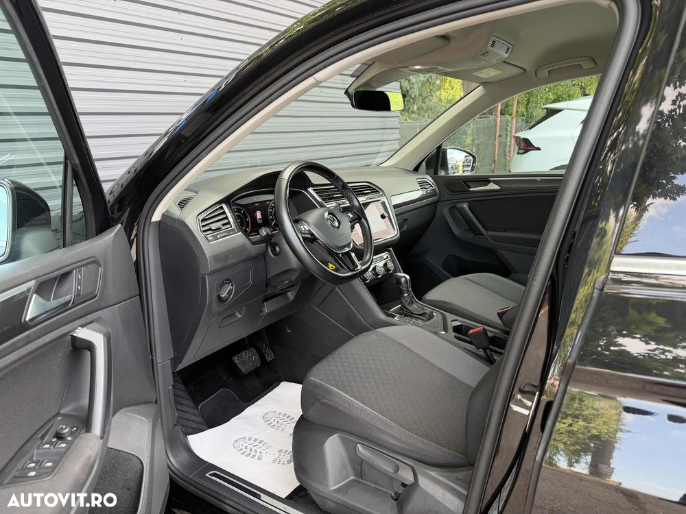 Volkswagen Tiguan 2.0 TDI SCR DSG R-Line - 13