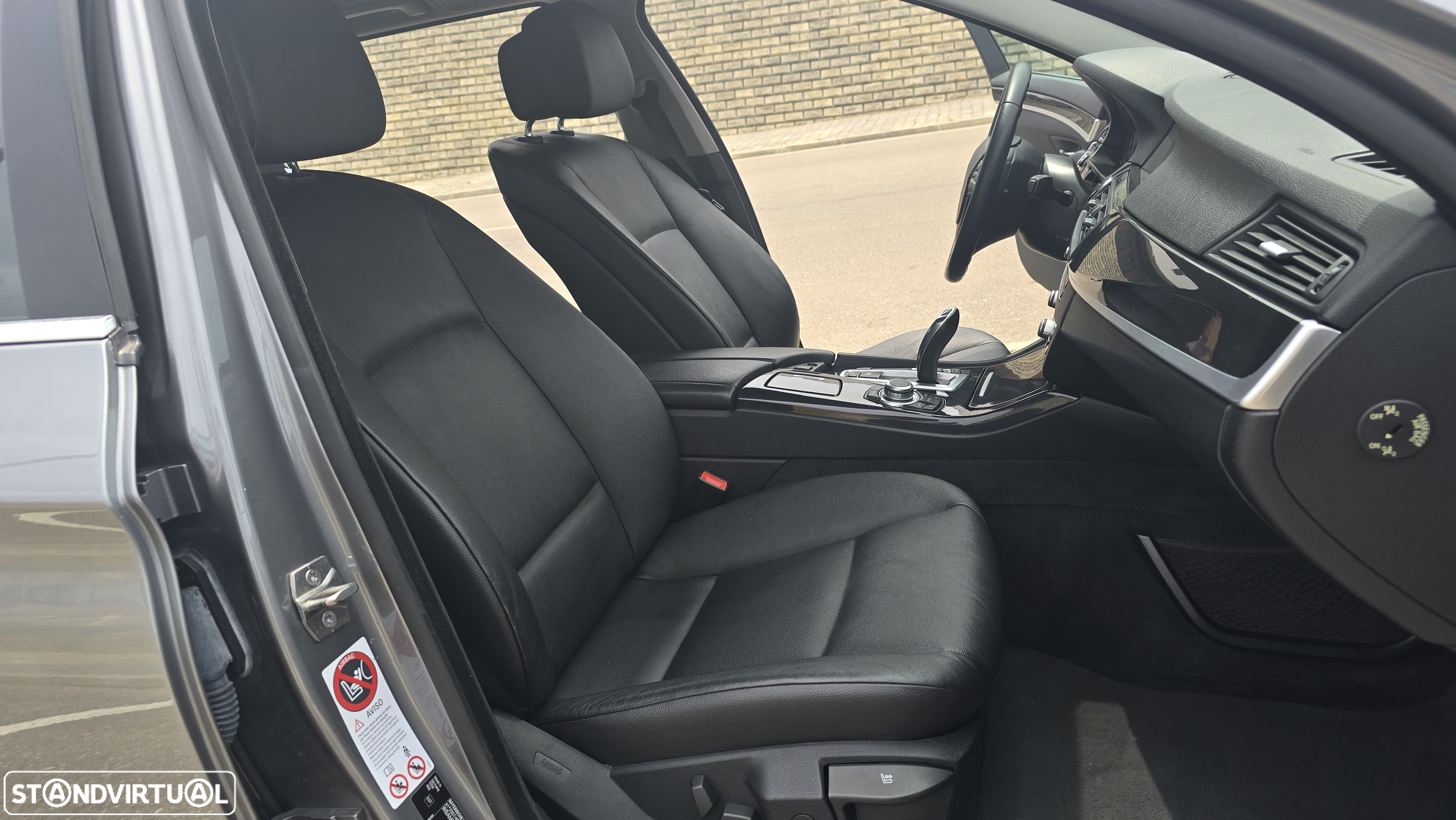 BMW 520 d Exclusive Auto 129g - 22