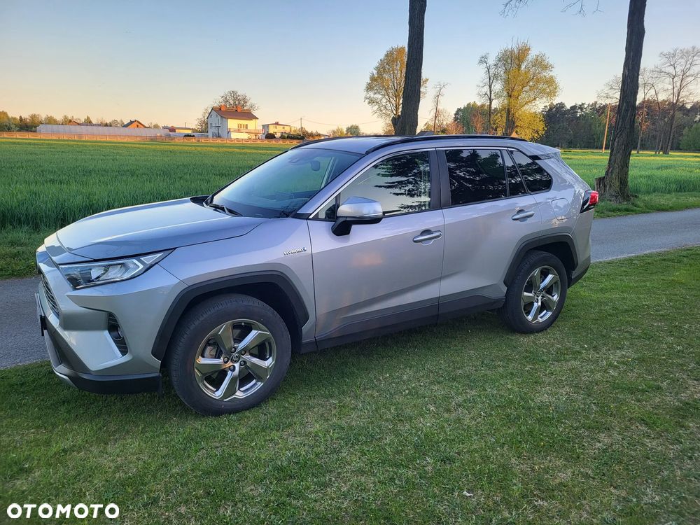 Toyota RAV4 - 4