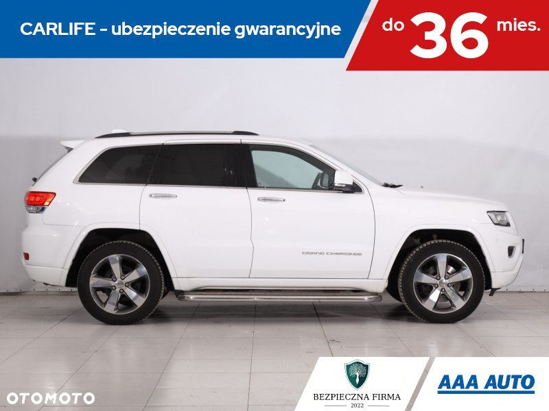 Jeep Grand Cherokee - 8