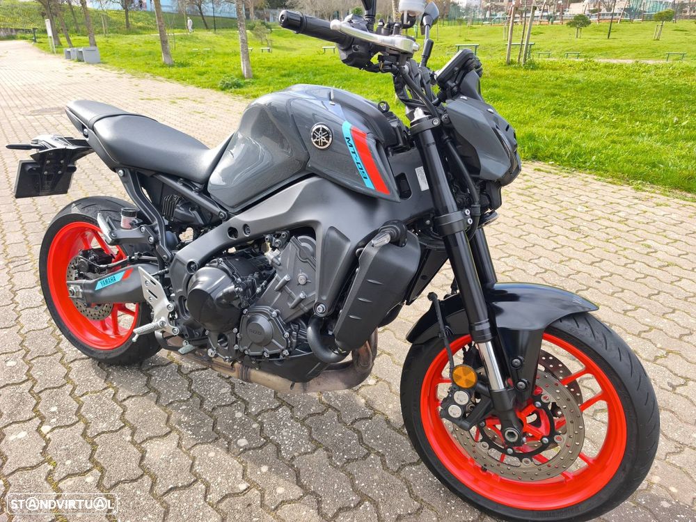 Yamaha MT-09 - 9