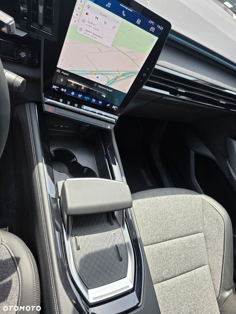 Renault Rafale 1.2 E-Tech Full Hybrid 200 Techno MMT - 10