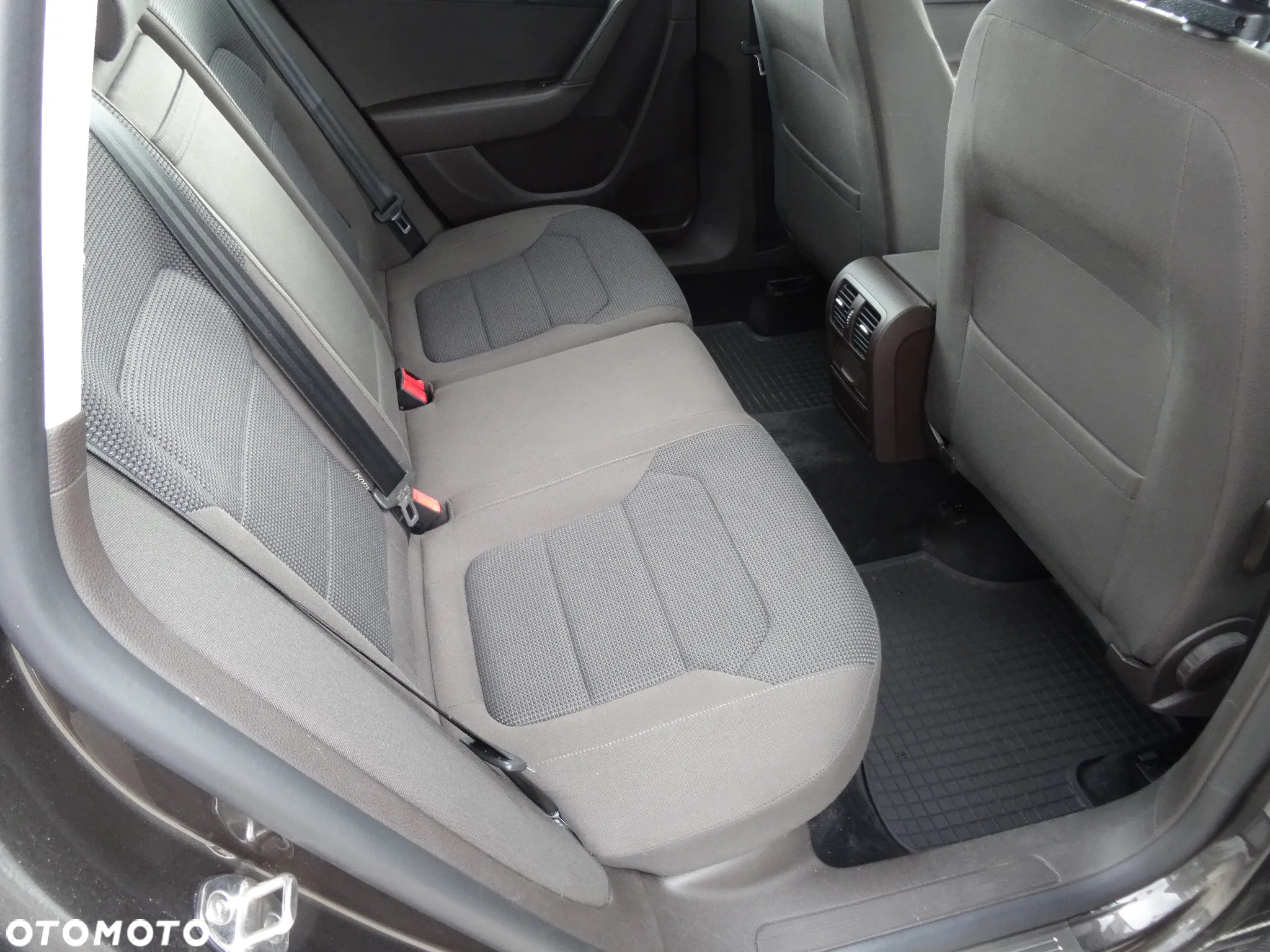 Volkswagen Passat 1.4 TSI (BlueMotion Technology) Comfortline - 15