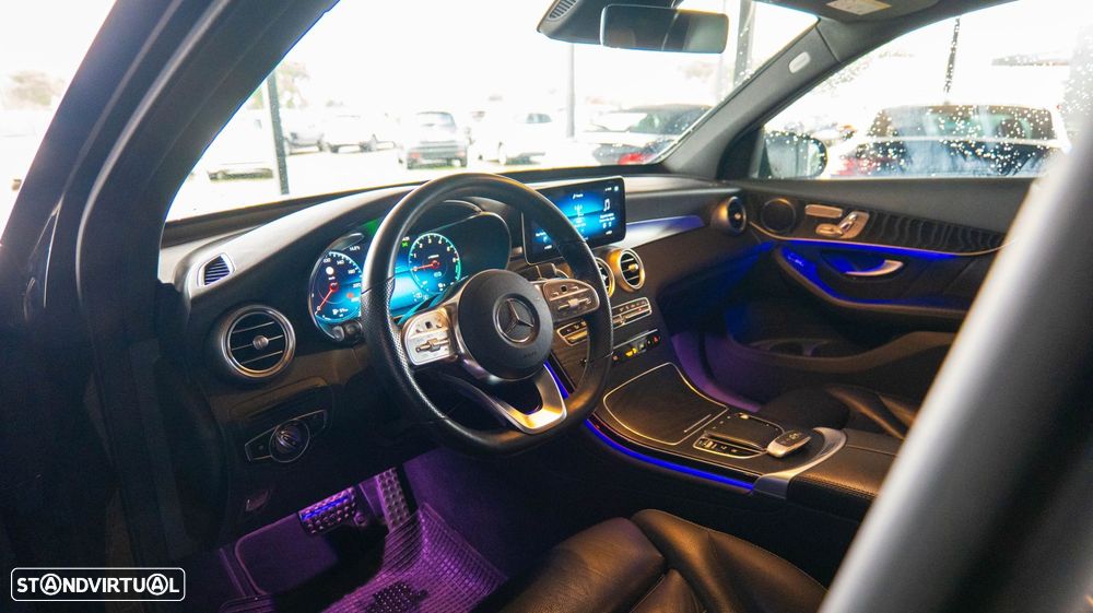 Mercedes-Benz GLC 300 - 11