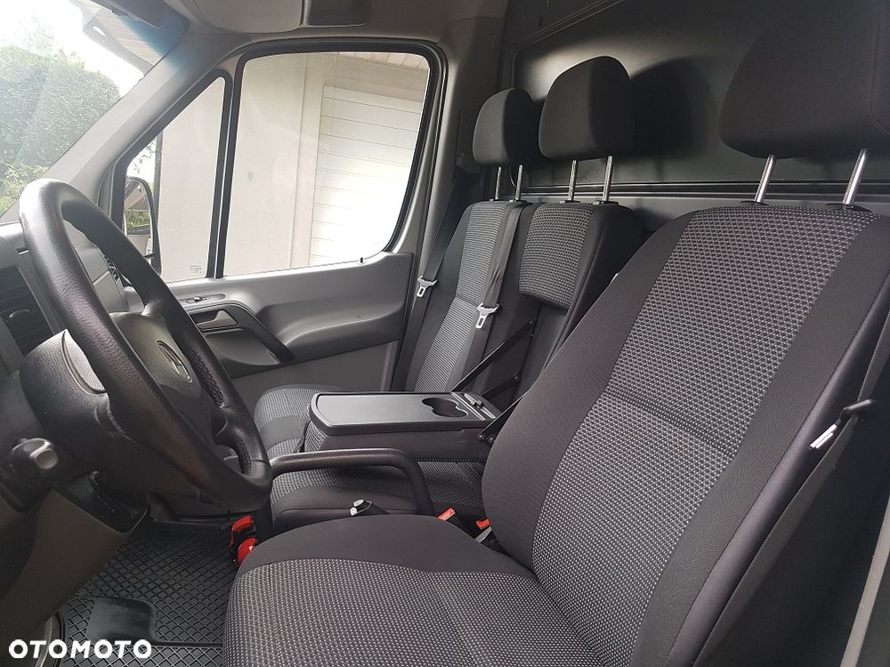 Mercedes-Benz Sprinter - 19
