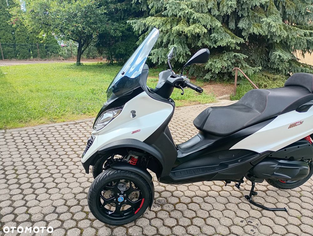 Piaggio MP-3 - 4