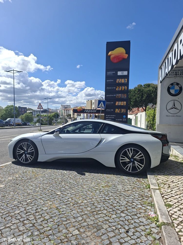BMW i8 Pure Impulse - 6