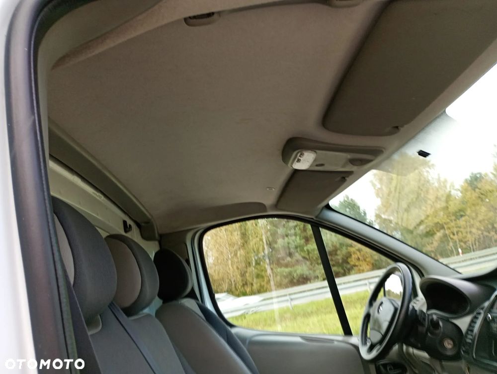 Opel Vivaro - 24
