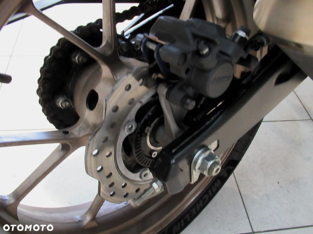 Honda CB - 21