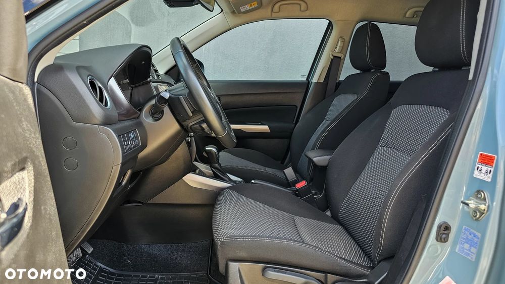 Suzuki Vitara 1.5 Strong Hybrid Premium 4WD AGS - 9
