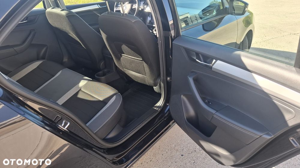 Skoda RAPID Spb 1.0 TSI Ambition - 6