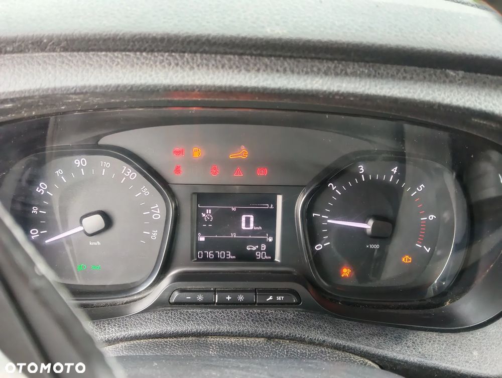 Opel Vivaro Lang Flexcab - 9