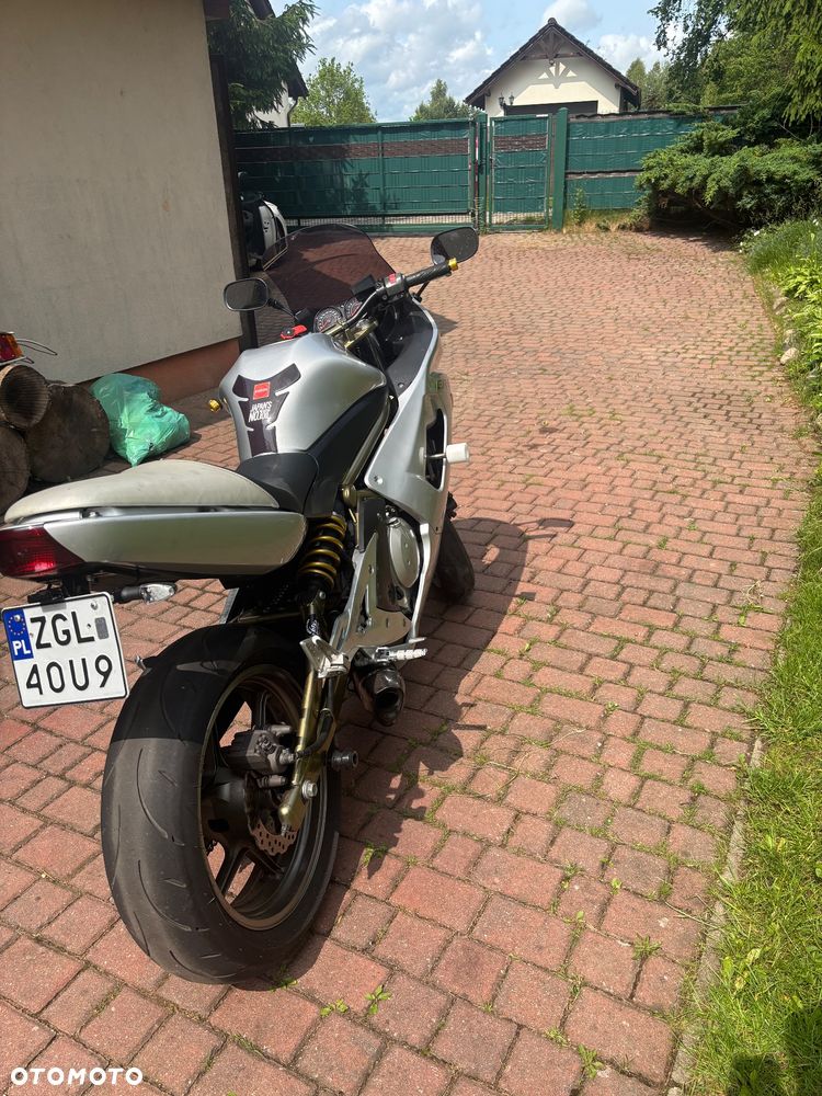 Kawasaki ER - 7